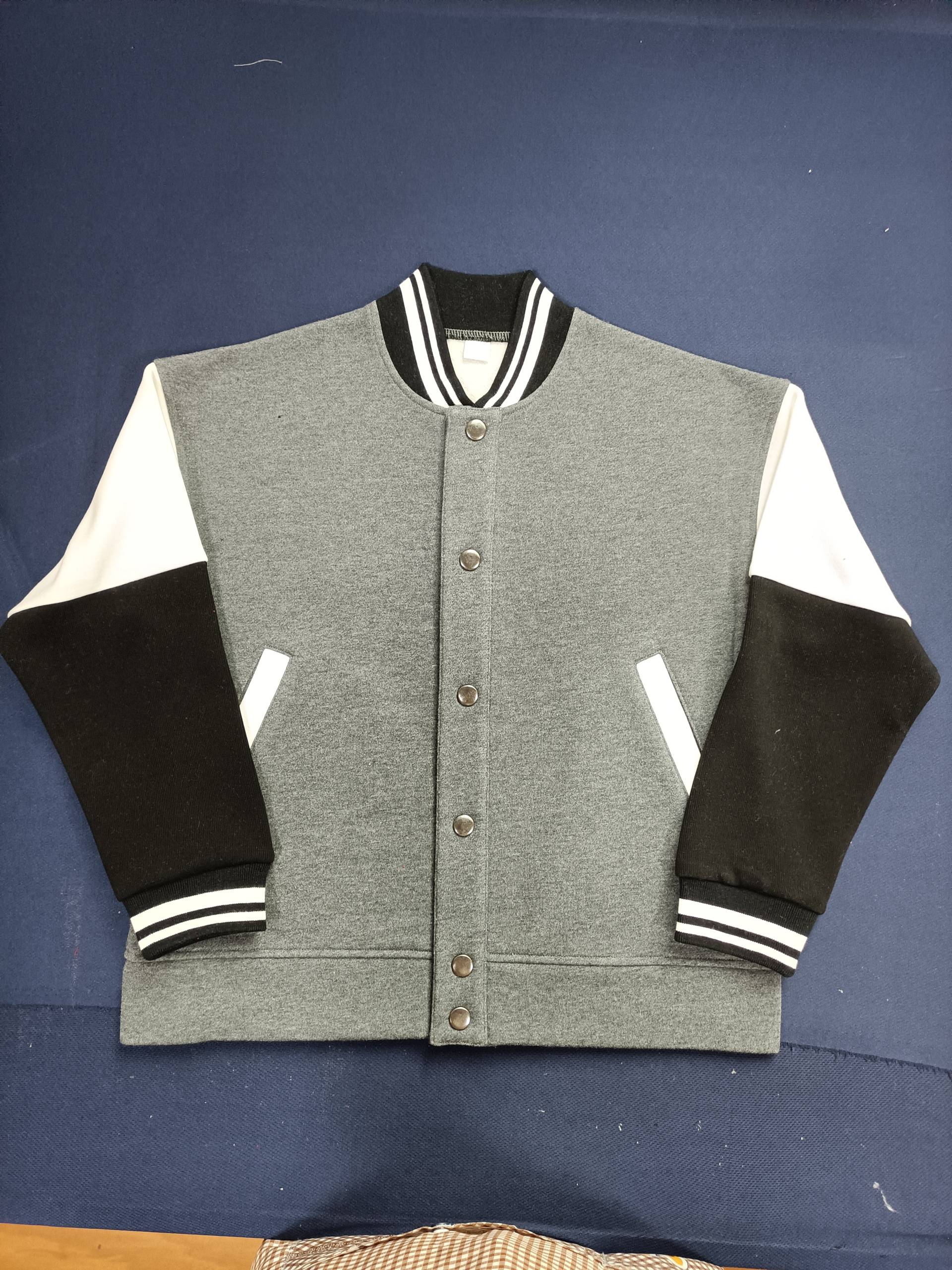 Waterproof Windbreaker Jackets | Custom Logo Printing Factory