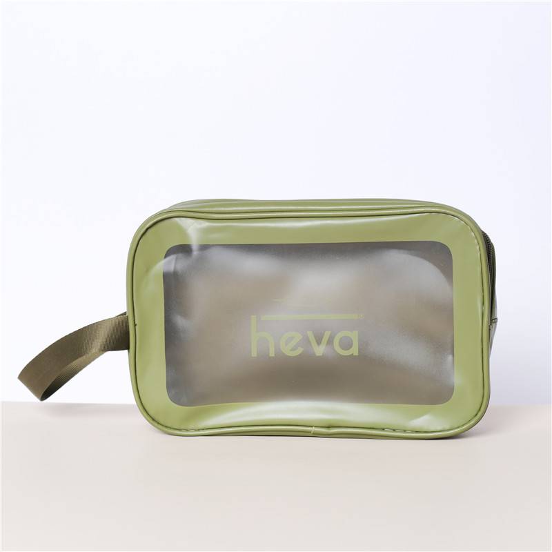 Chic and Functional Wash Bag for the Modern Traveler